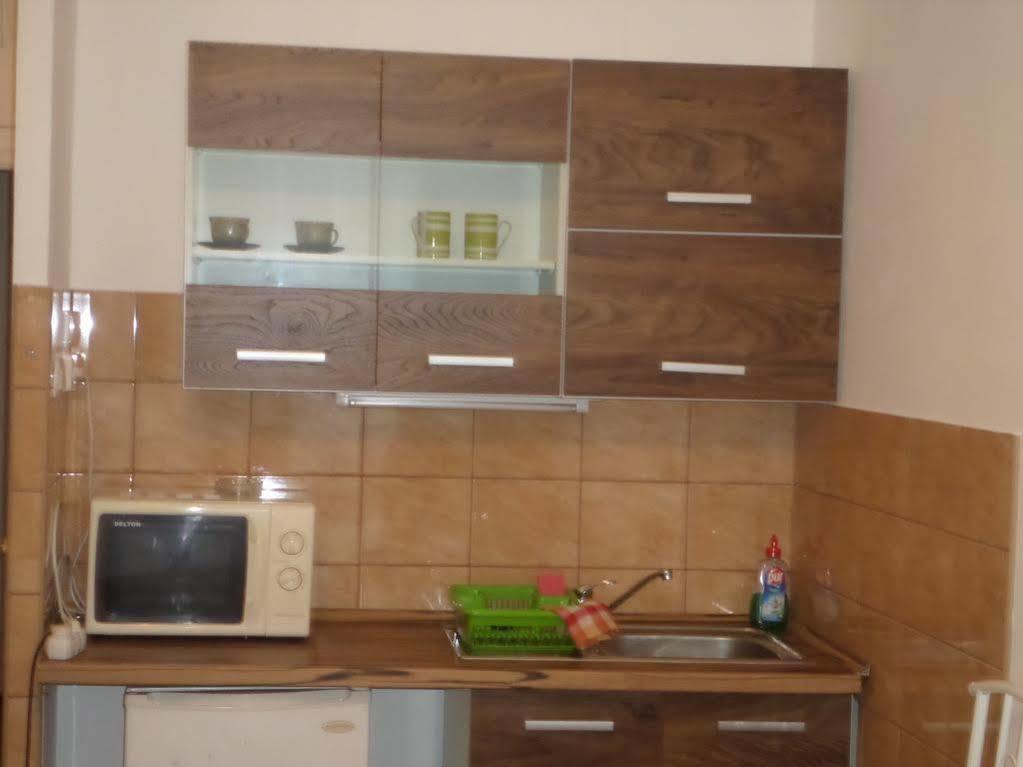 Apartments Leslie Budapest Esterno foto