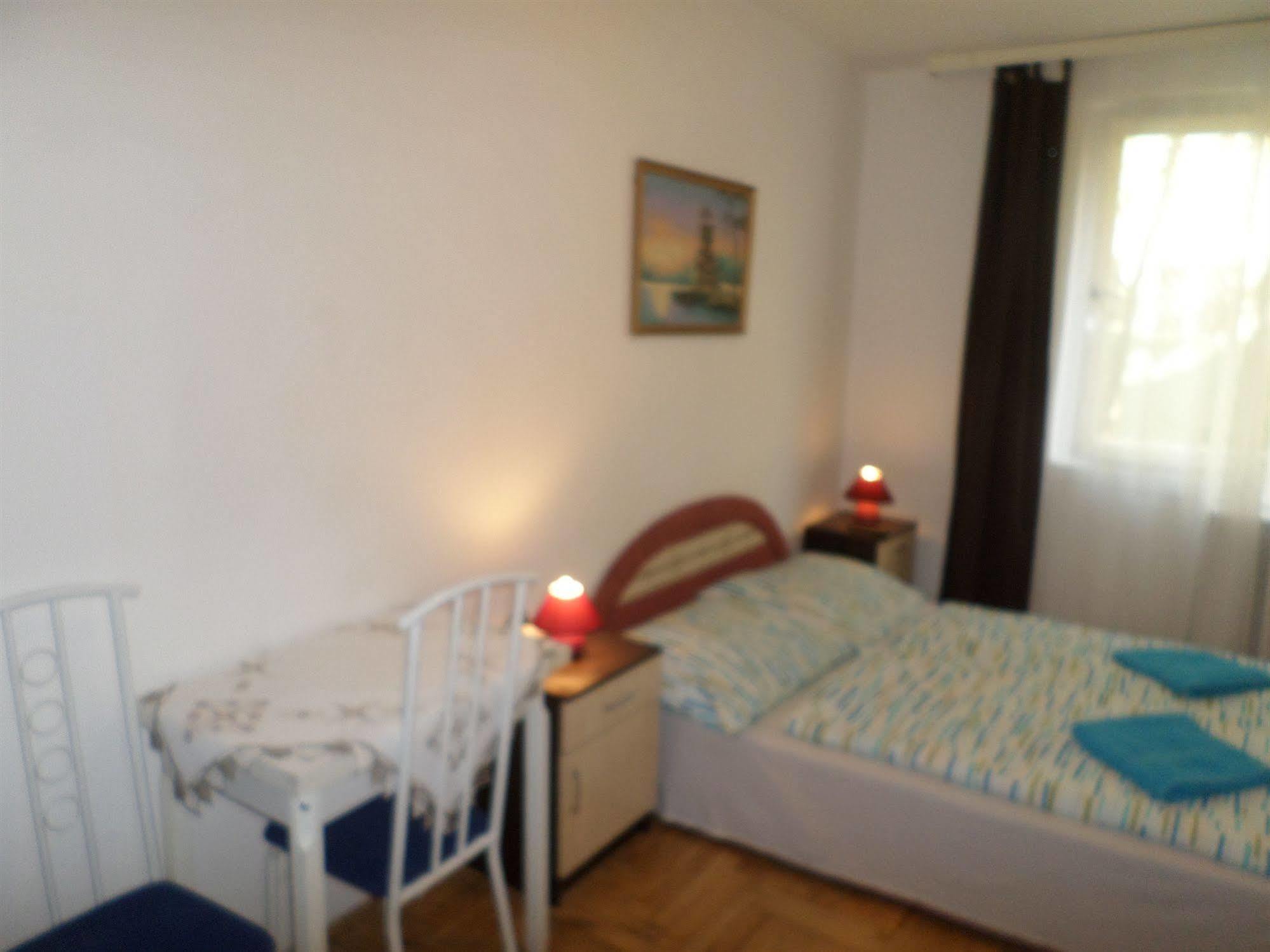 Apartments Leslie Budapest Esterno foto